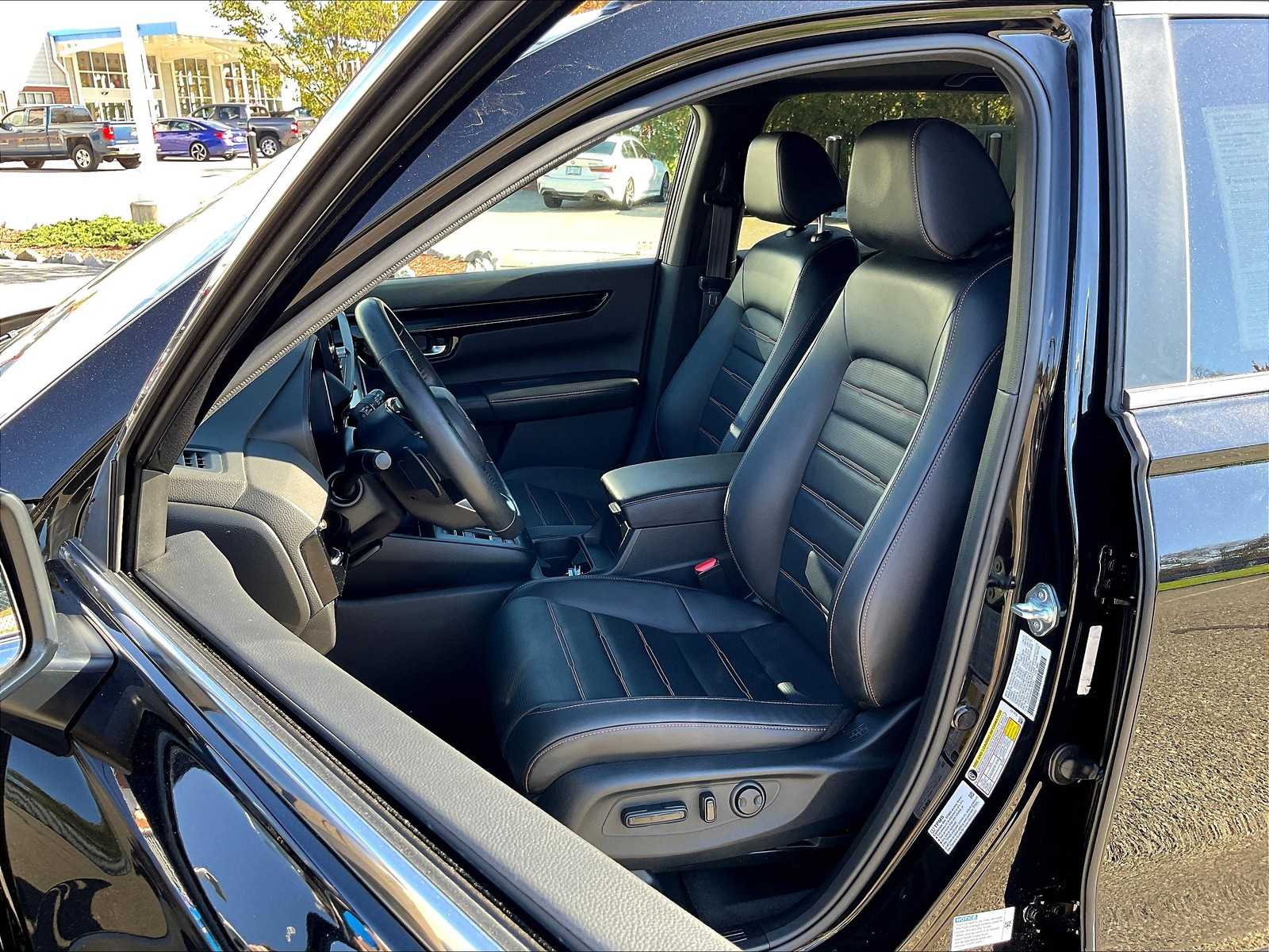 2023 Honda CR-V Hybrid Sport Touring photo 12