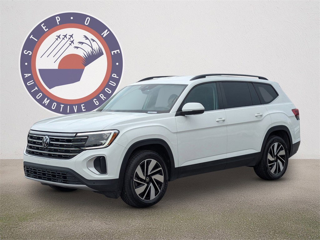 2024 Volkswagen Atlas SE Technology photo 2