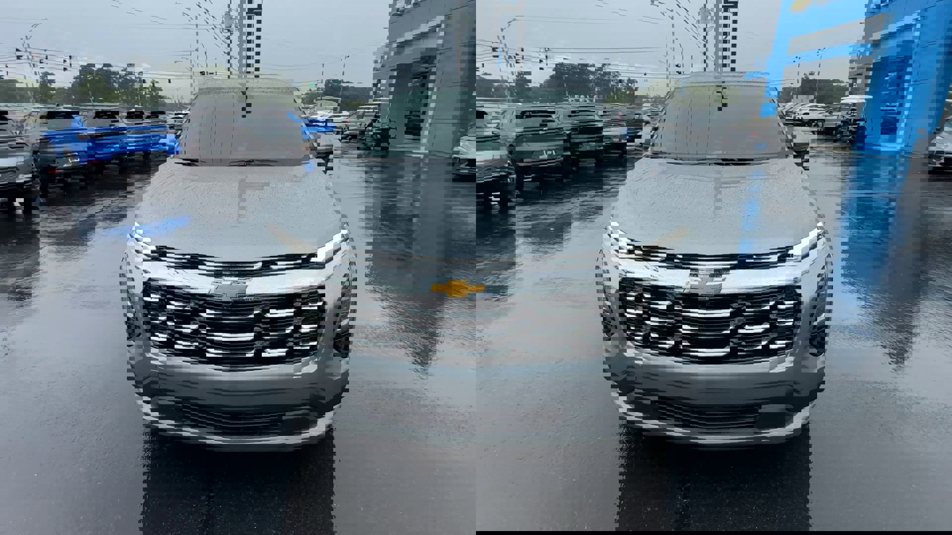 2026 Chevrolet Equinox LT photo 3