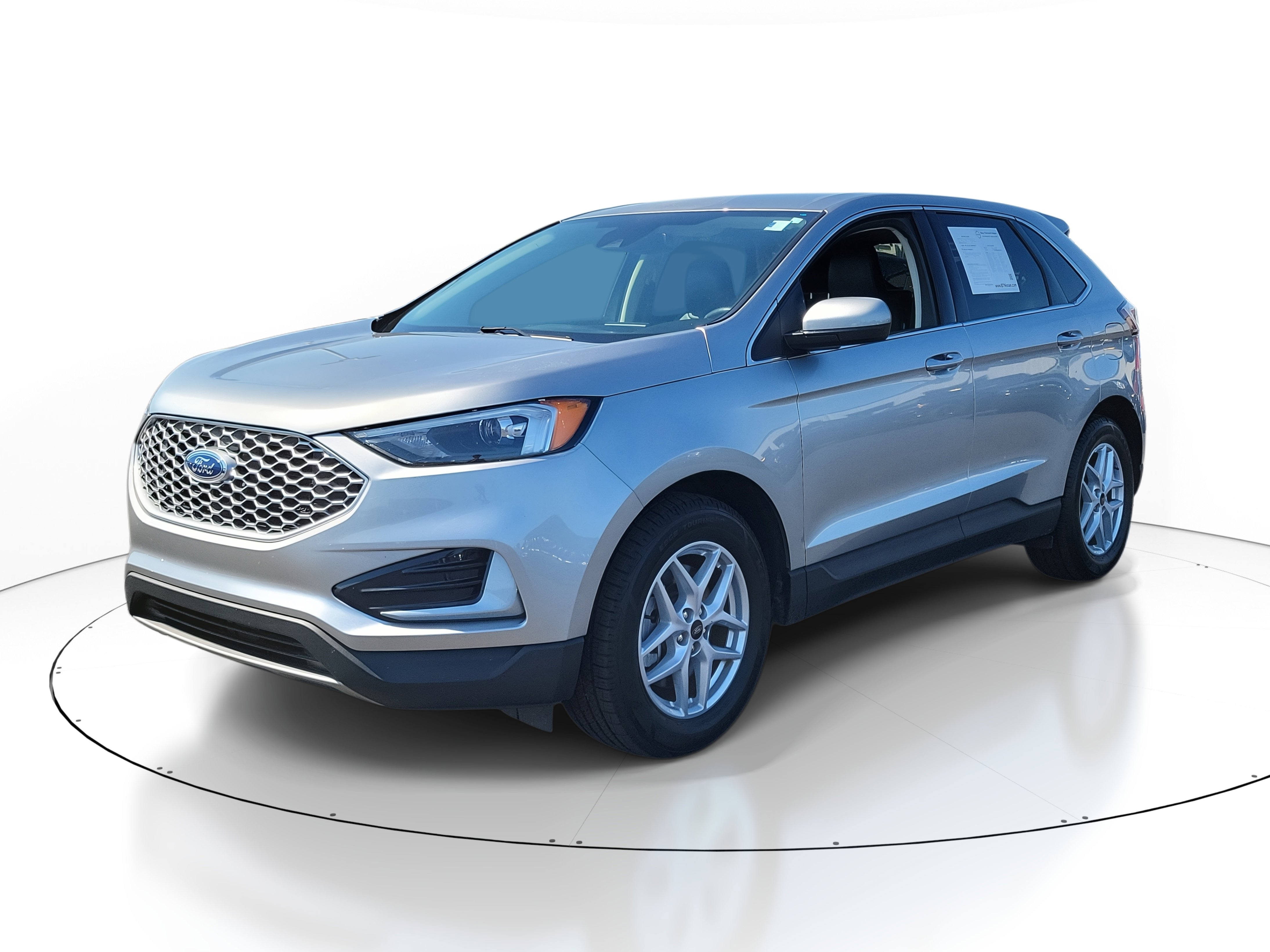 2024 Ford Edge SEL photo 2