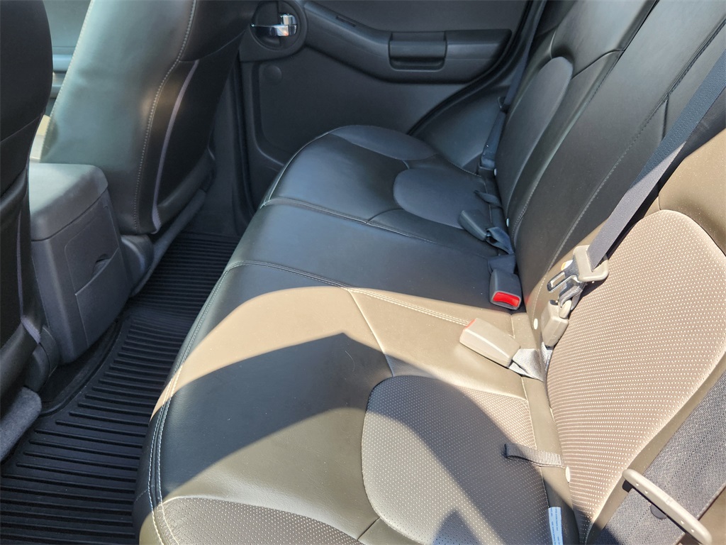 2014 Nissan Xterra PRO-4X photo 16