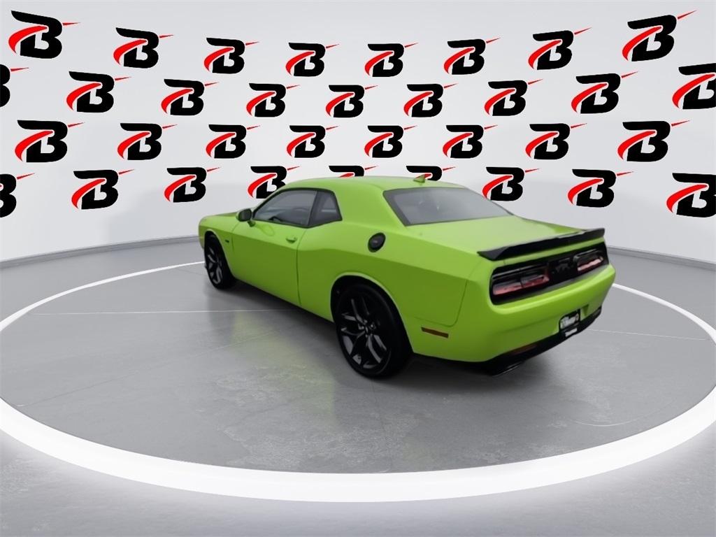 2023 Dodge Challenger R/T photo 2