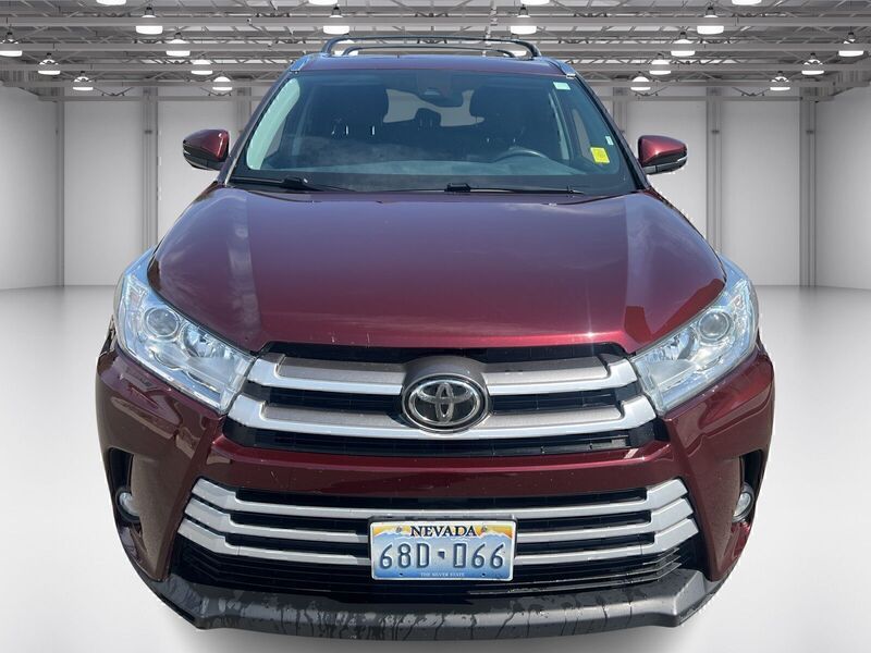 2019 Toyota Highlander XLE photo 3