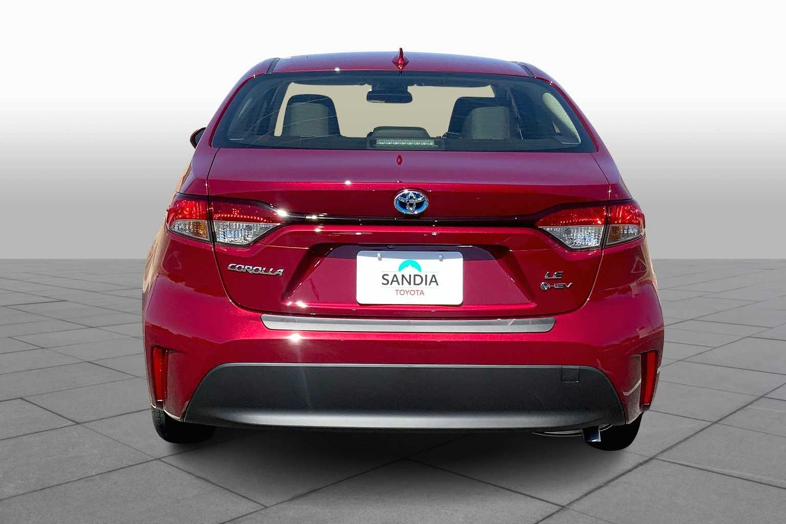 2025 Toyota Corolla Hybrid LE photo 4
