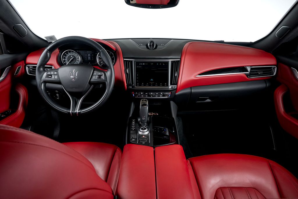 2022 Maserati Levante GT photo 32