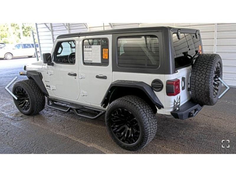 2023 Jeep Wrangler Sahara photo 2