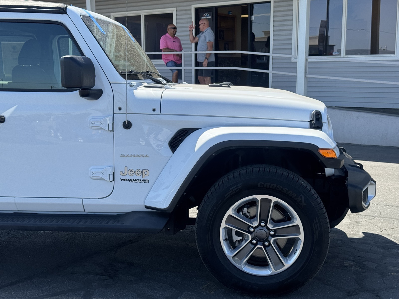 2022 Jeep Wrangler Unlimited Sahara photo 3