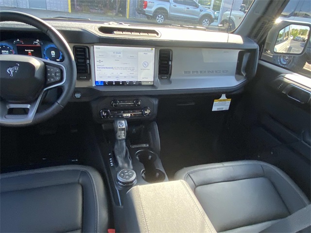 2025 Ford Bronco Outer Banks photo 11