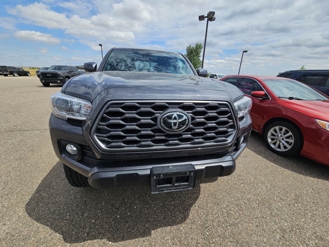 2022 Toyota Tacoma TRD Off-Road photo 2