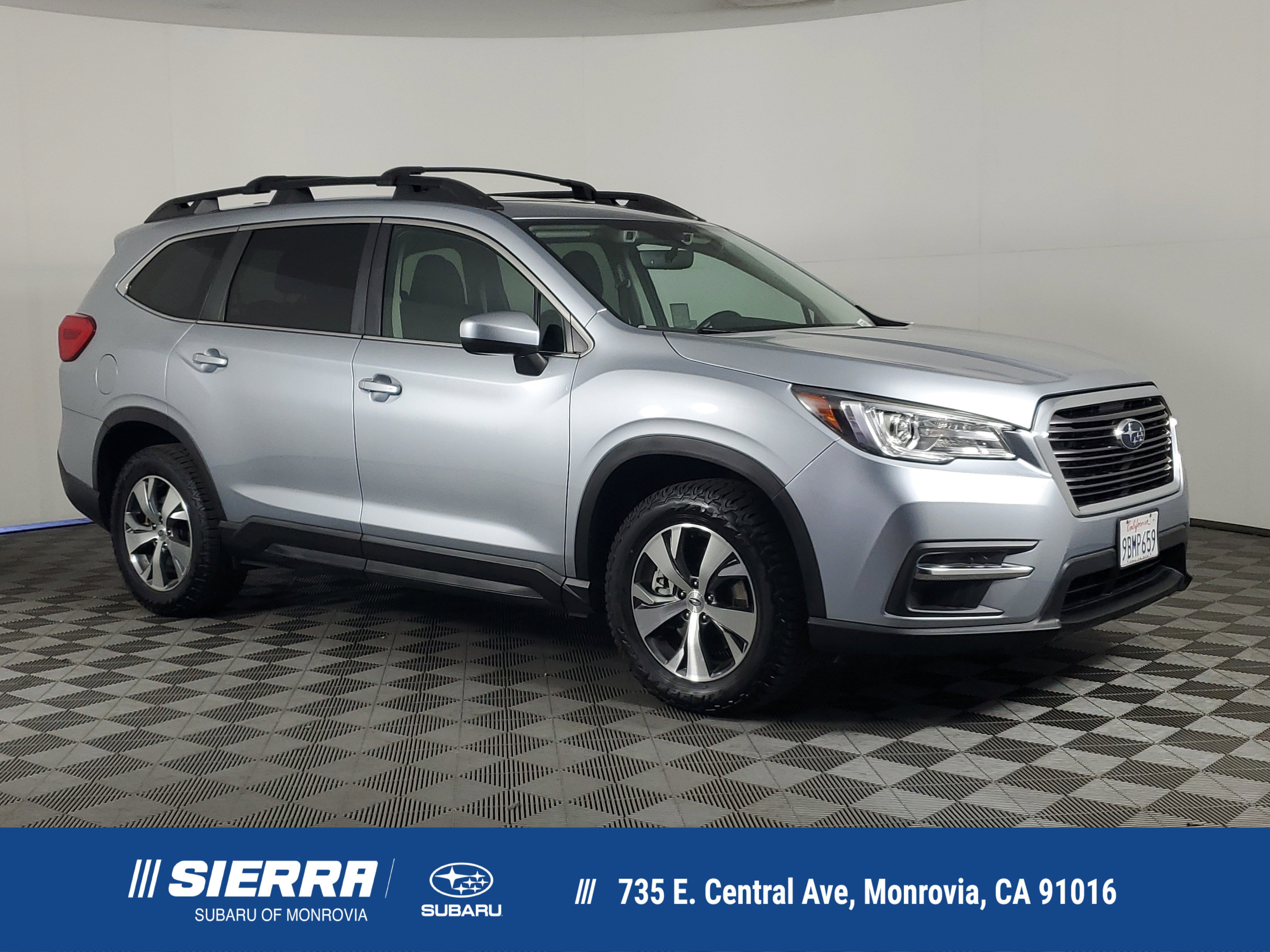 2022 Subaru Ascent Premium's photo