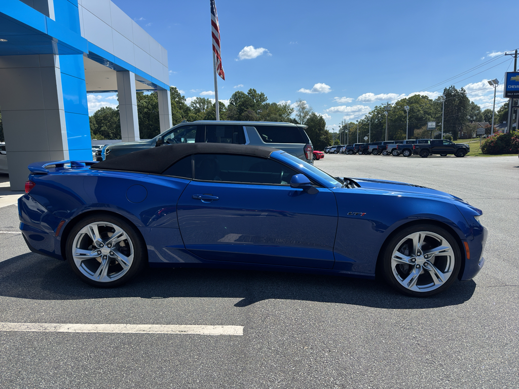 2020 Chevrolet Camaro LT1 photo 3