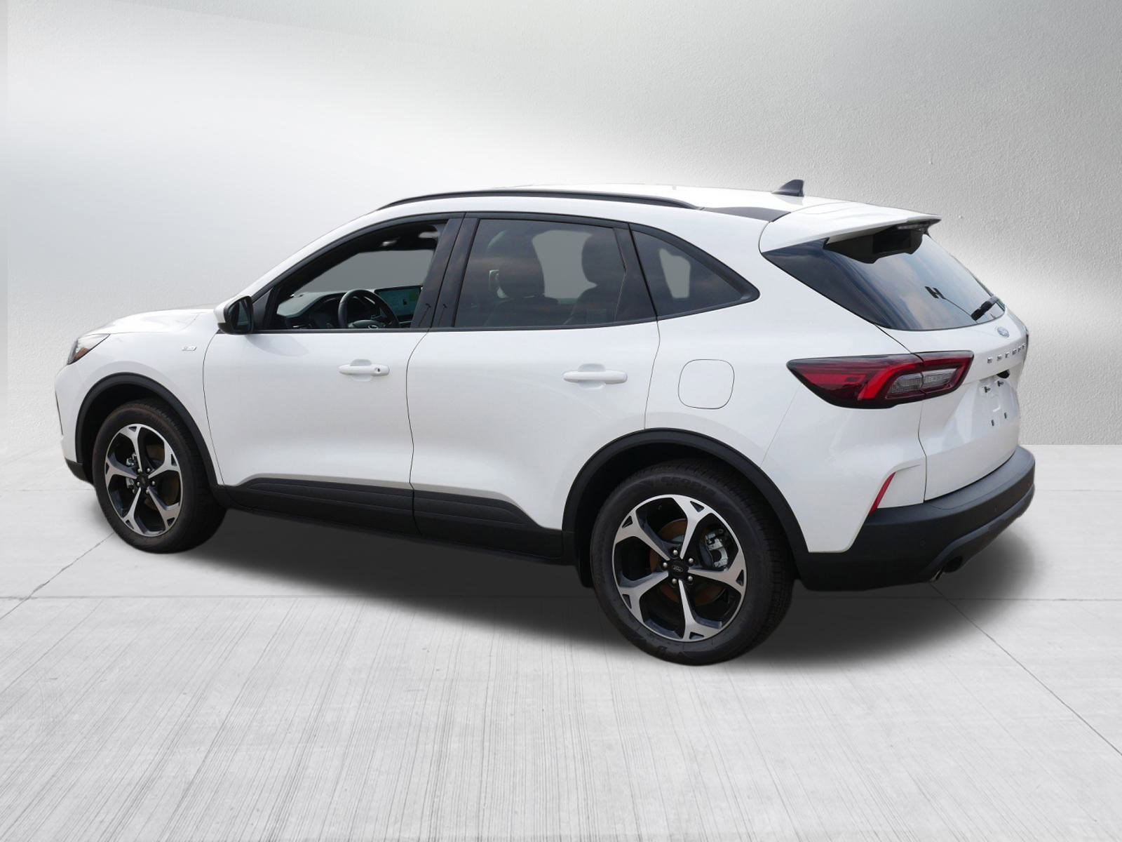 2025 Ford Escape ST-Line Select photo 5