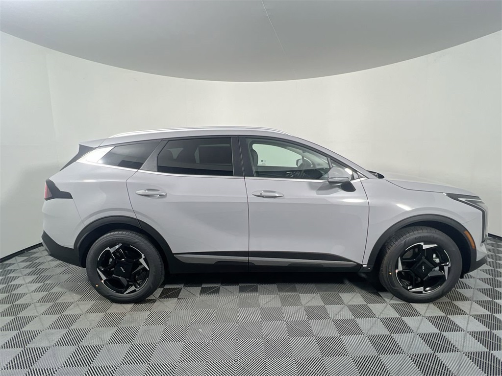 2026 Kia Sportage Hybrid EX photo 2