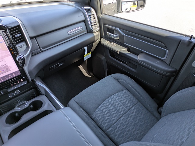2026 Ram 2500 Big Horn photo 18