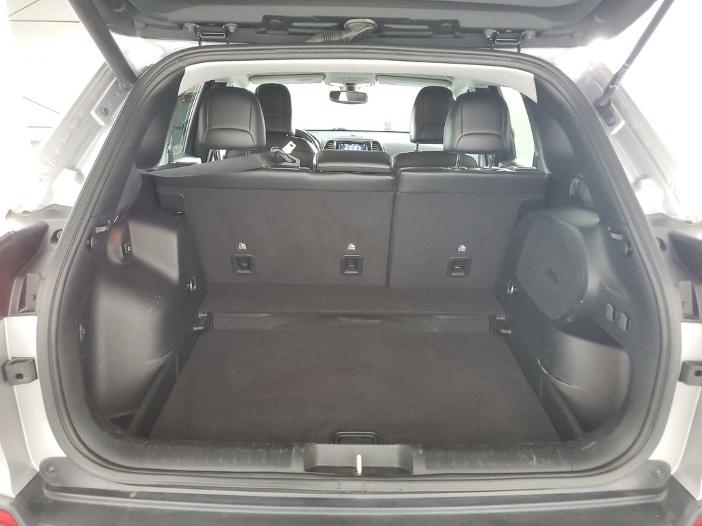 2020 Jeep Cherokee Limited photo 30