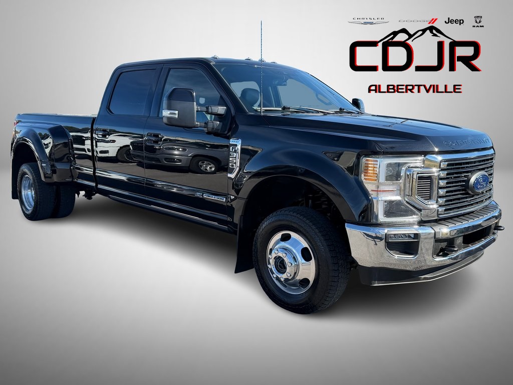 2022 Ford F-350 Super Duty Lariat's photo
