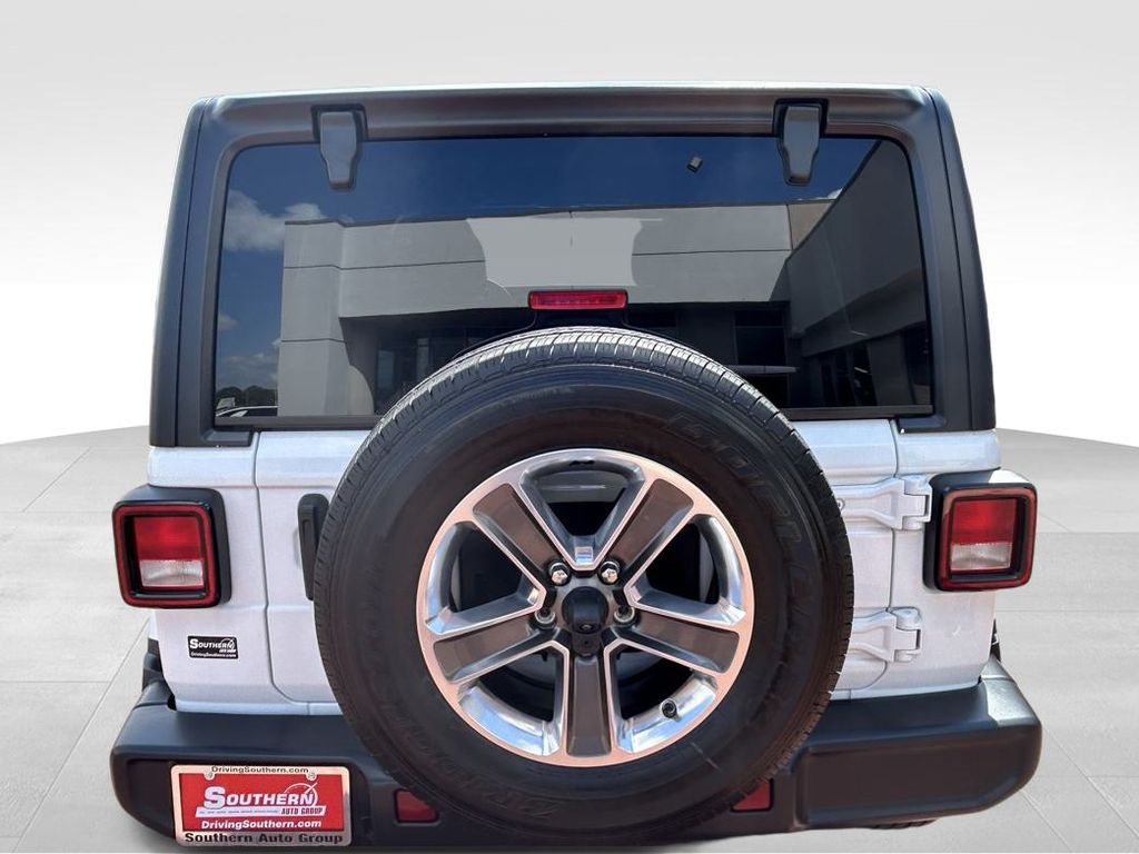 2021 Jeep Wrangler Unlimited Sahara photo 28