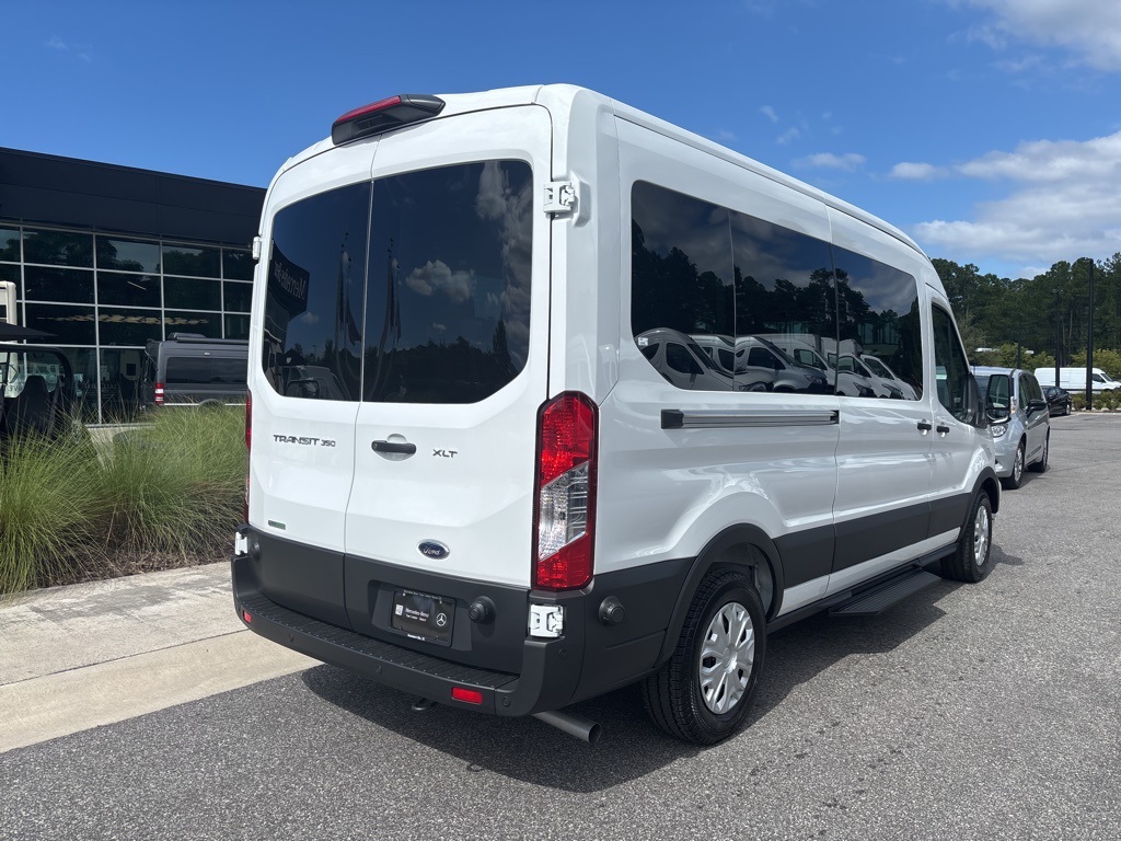 2025 Ford Transit Passenger XLT photo 3