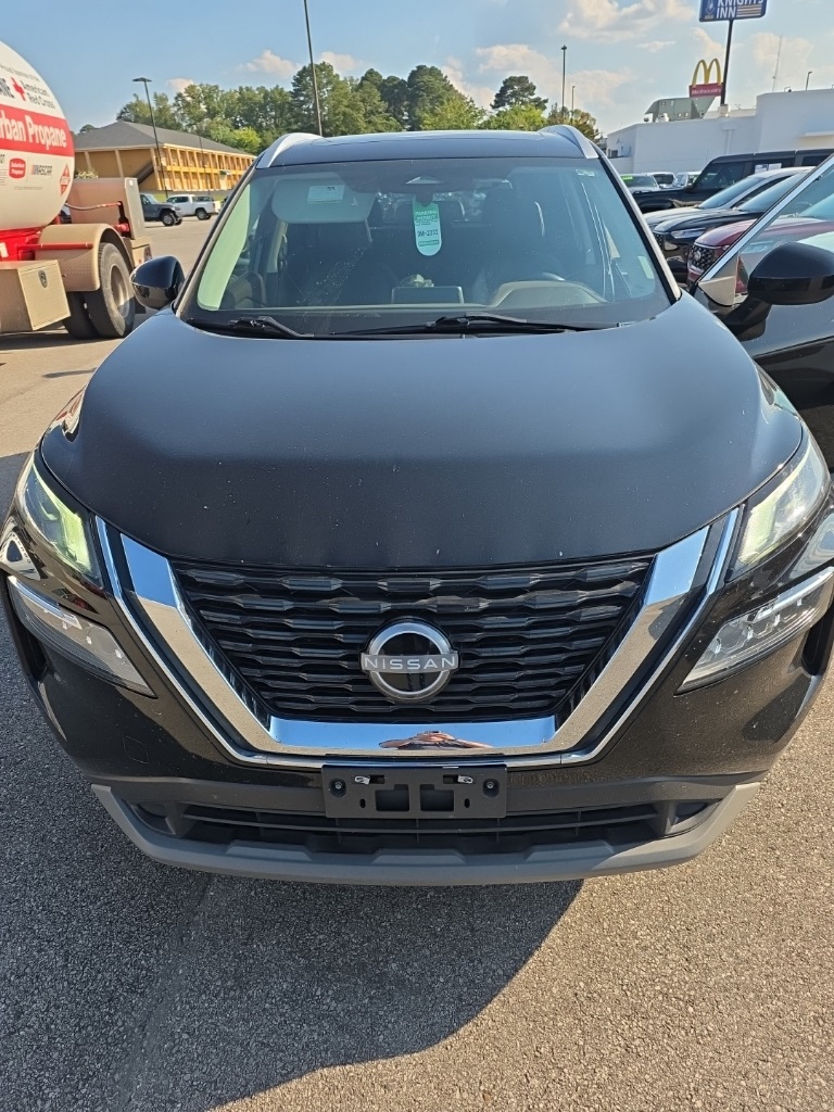 2023 Nissan Rogue SV photo 3