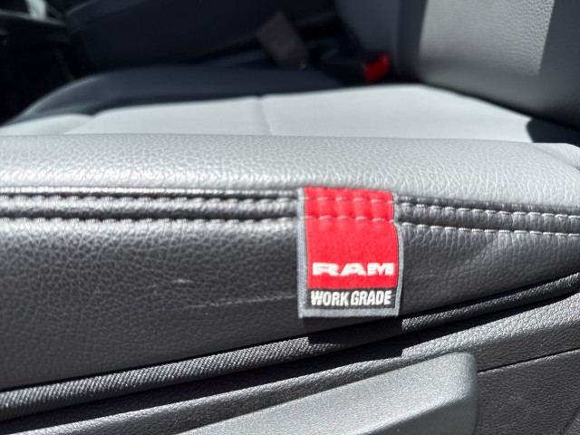 2025 Ram 2500 Tradesman photo 12