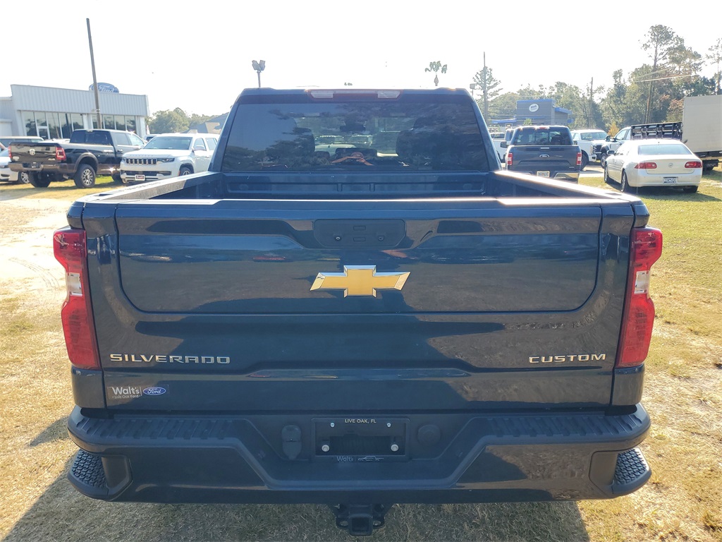 2022 Chevrolet Silverado 1500 Custom photo 8