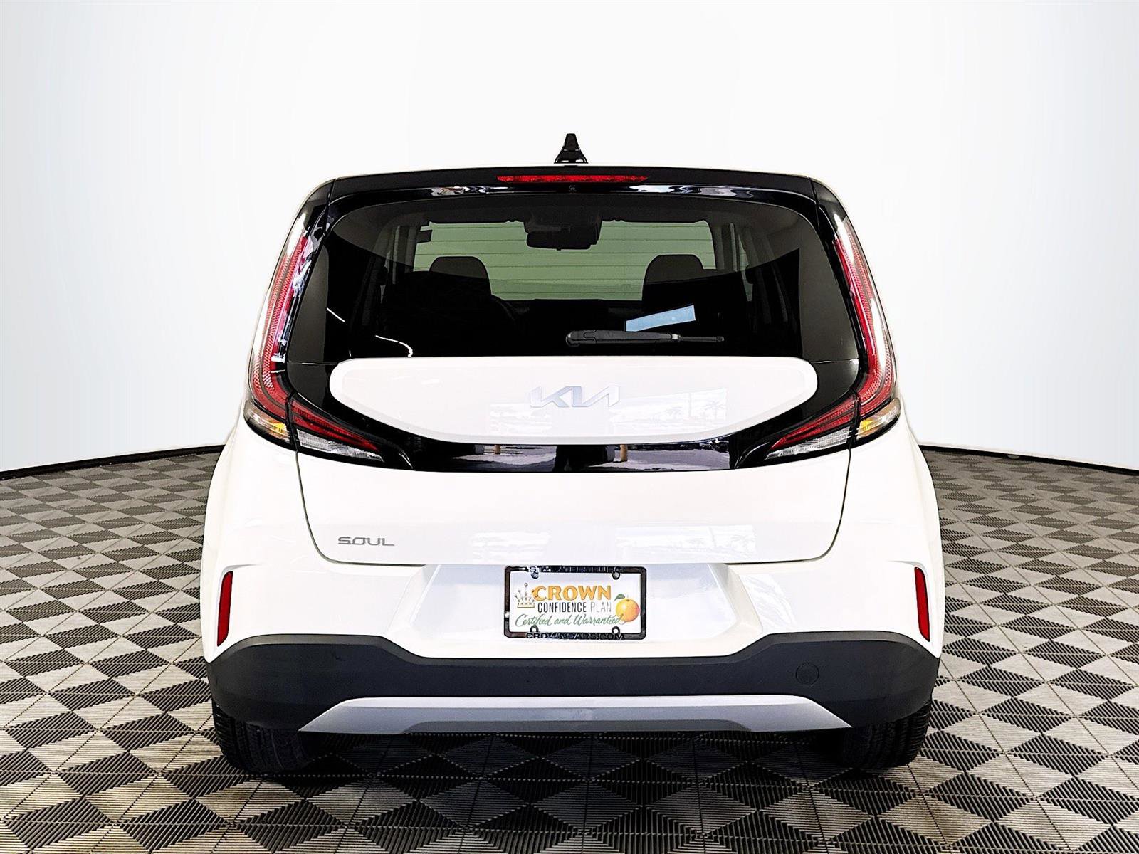 2023 Kia Soul LX photo 3