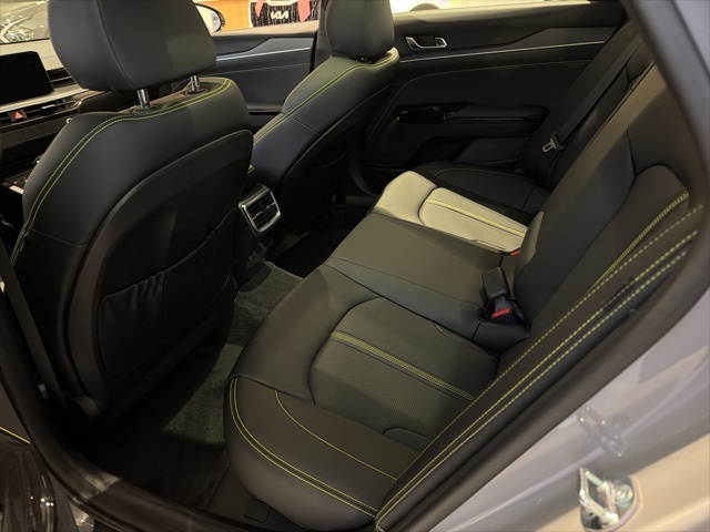 2026 Kia K5 GT photo 7