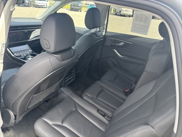 2024 Audi Q7 45 Premium Plus photo 4