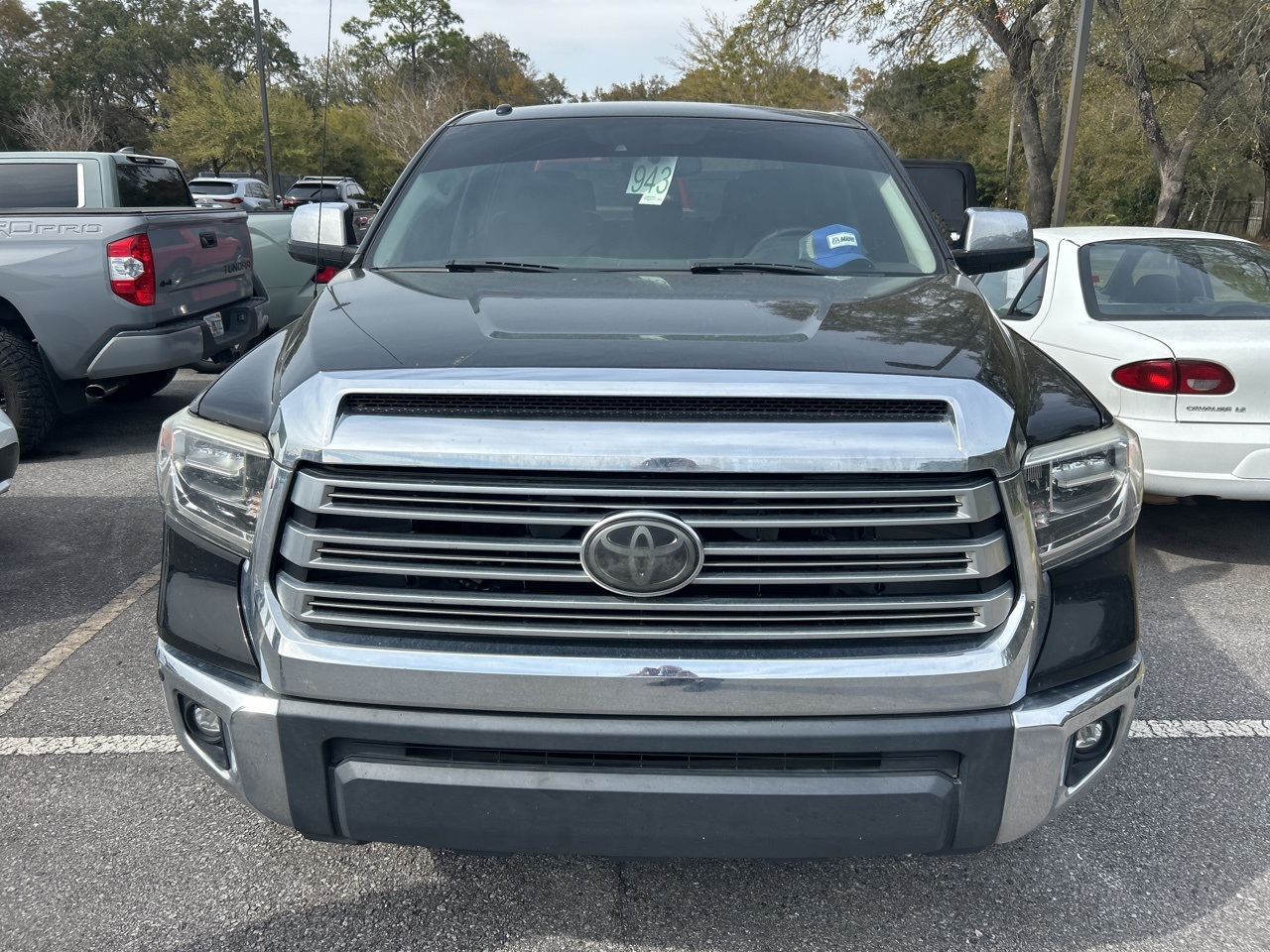 2018 Toyota Tundra Limited's photo