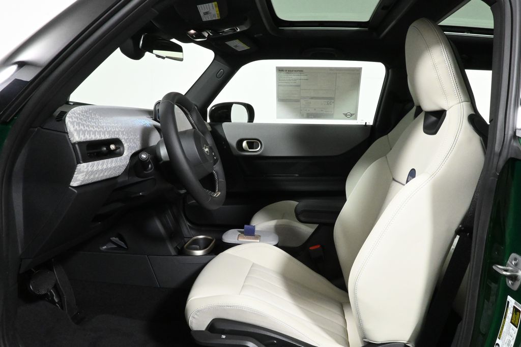 2025 Mini Cooper S photo 2
