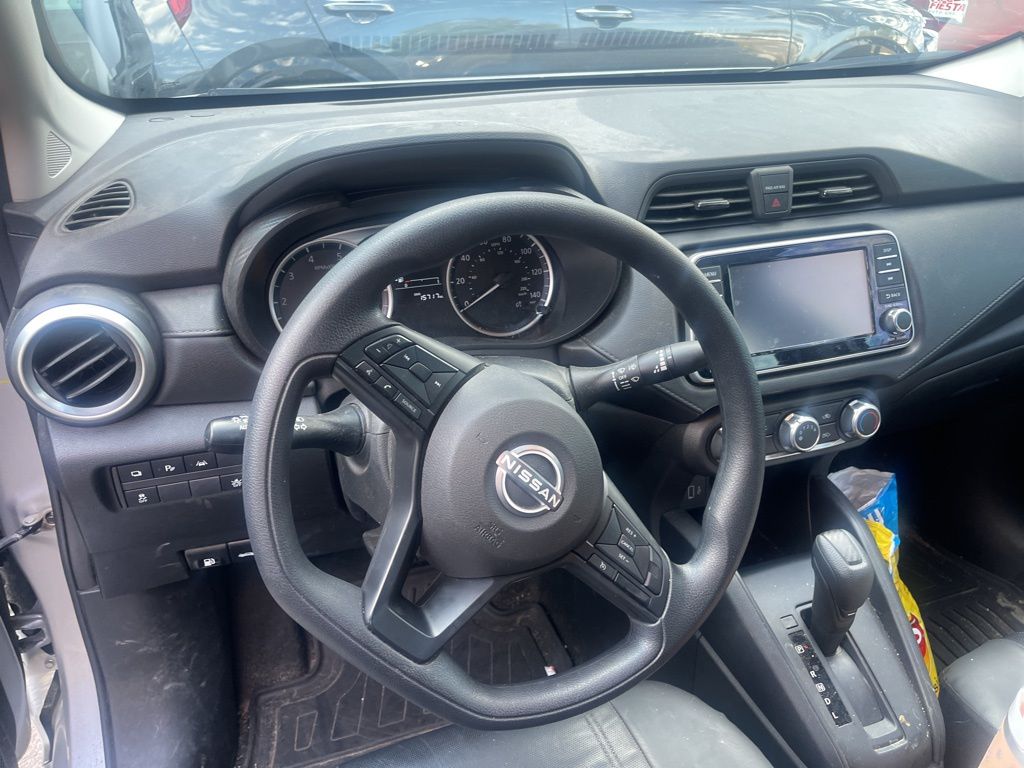 2025 Nissan Versa 1.6 S photo 11