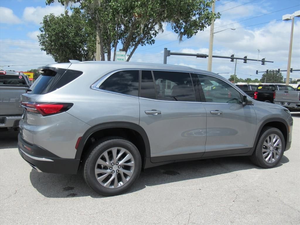 2026 Buick Enclave Preferred photo 2