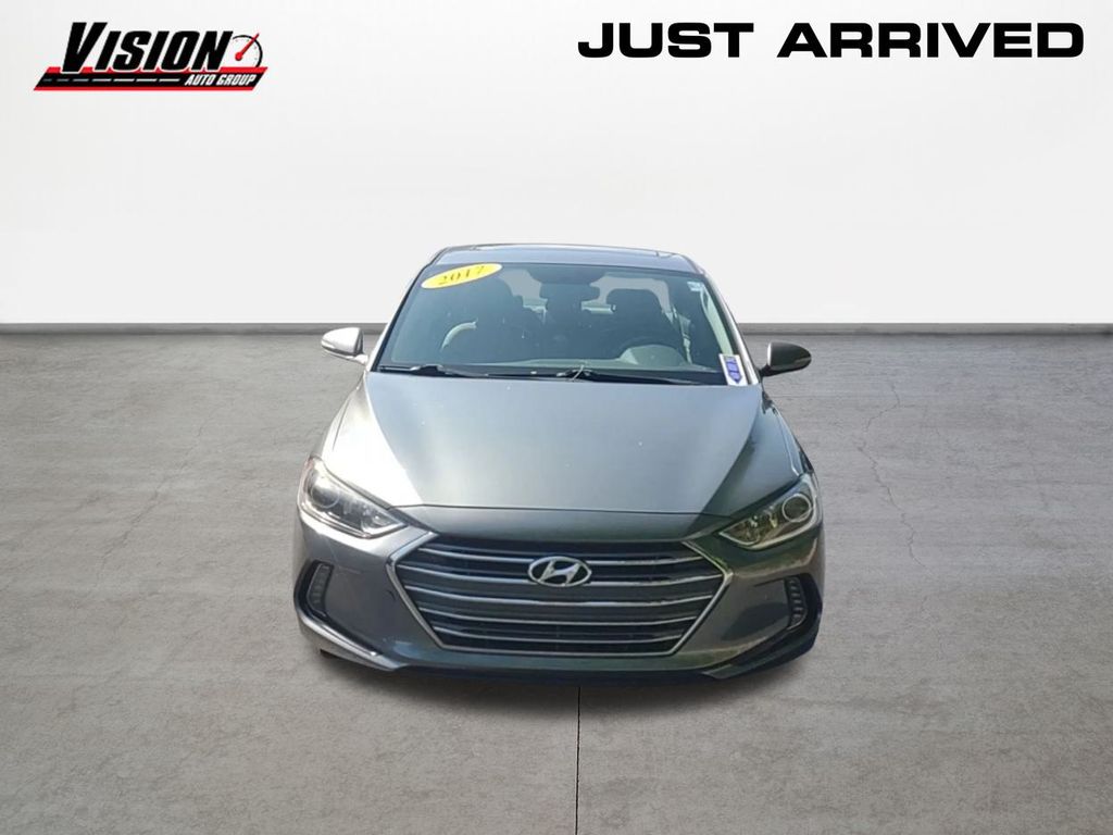 2017 Hyundai Elantra Limited photo 2
