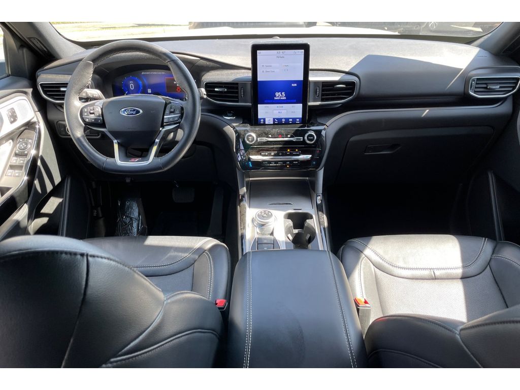 2023 Ford Explorer ST photo 14