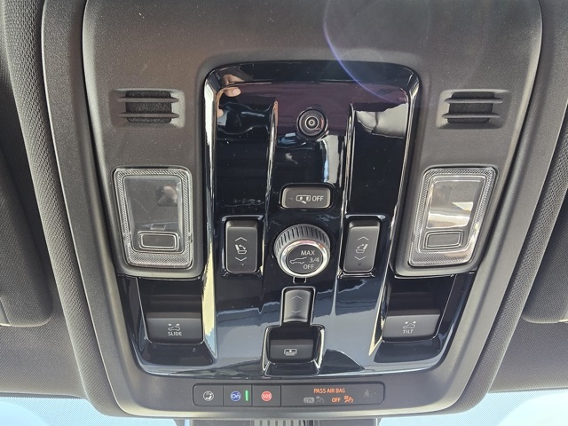 2026 Chevrolet Suburban High Country photo 17