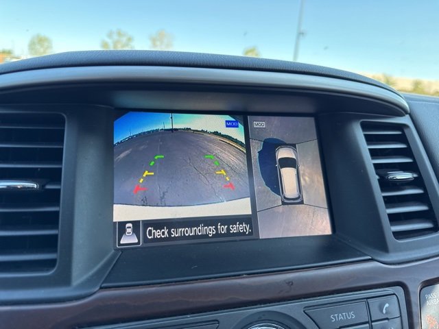 2019 Nissan Pathfinder Platinum photo 12