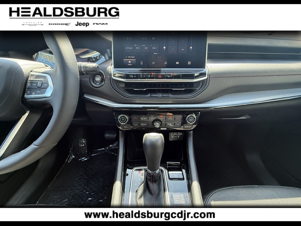 2024 Jeep Compass Trailhawk photo 17
