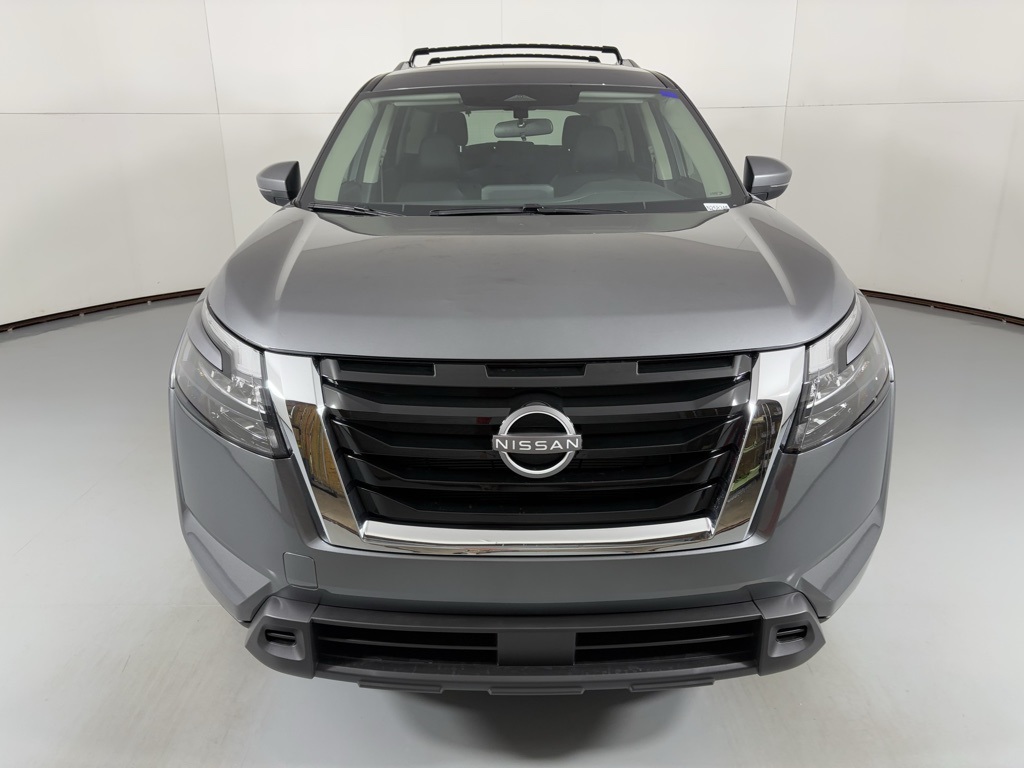 2025 Nissan Pathfinder SV photo 3