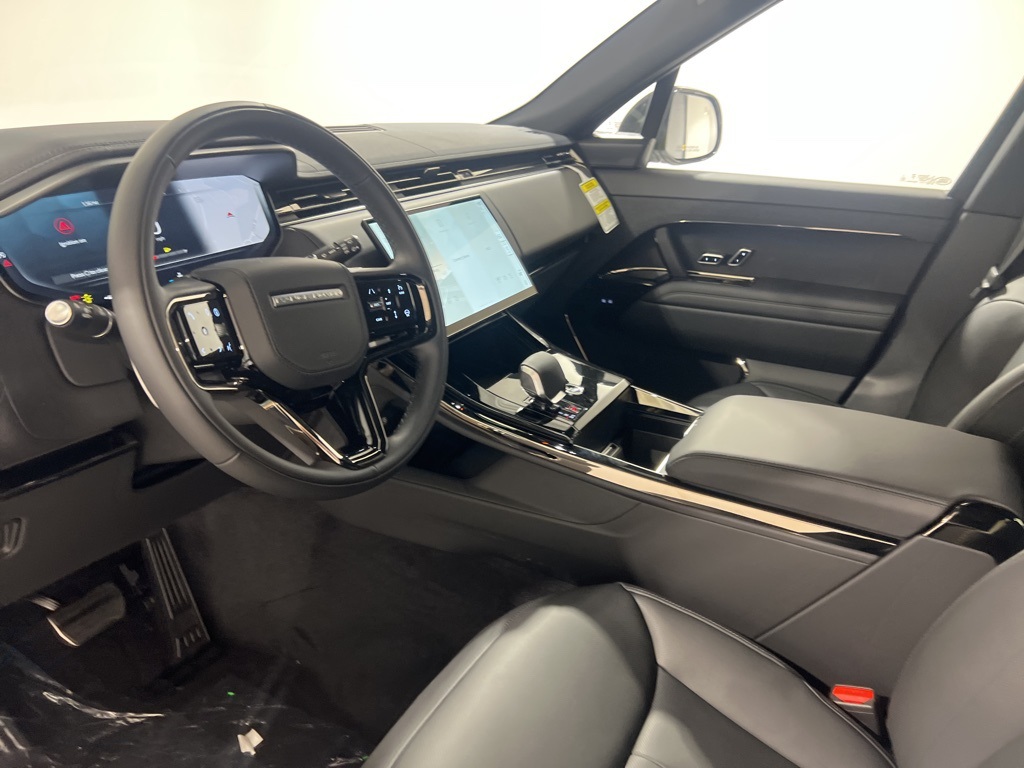 2025 Land Rover Range Rover Sport SE photo 9