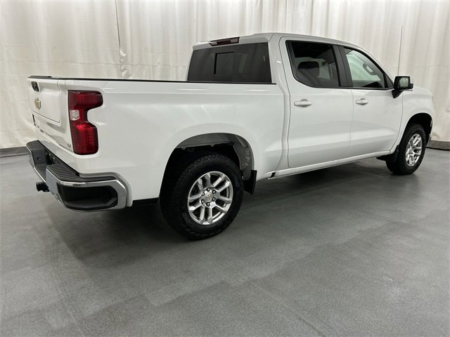 2025 Chevrolet Silverado 1500 LT photo 4