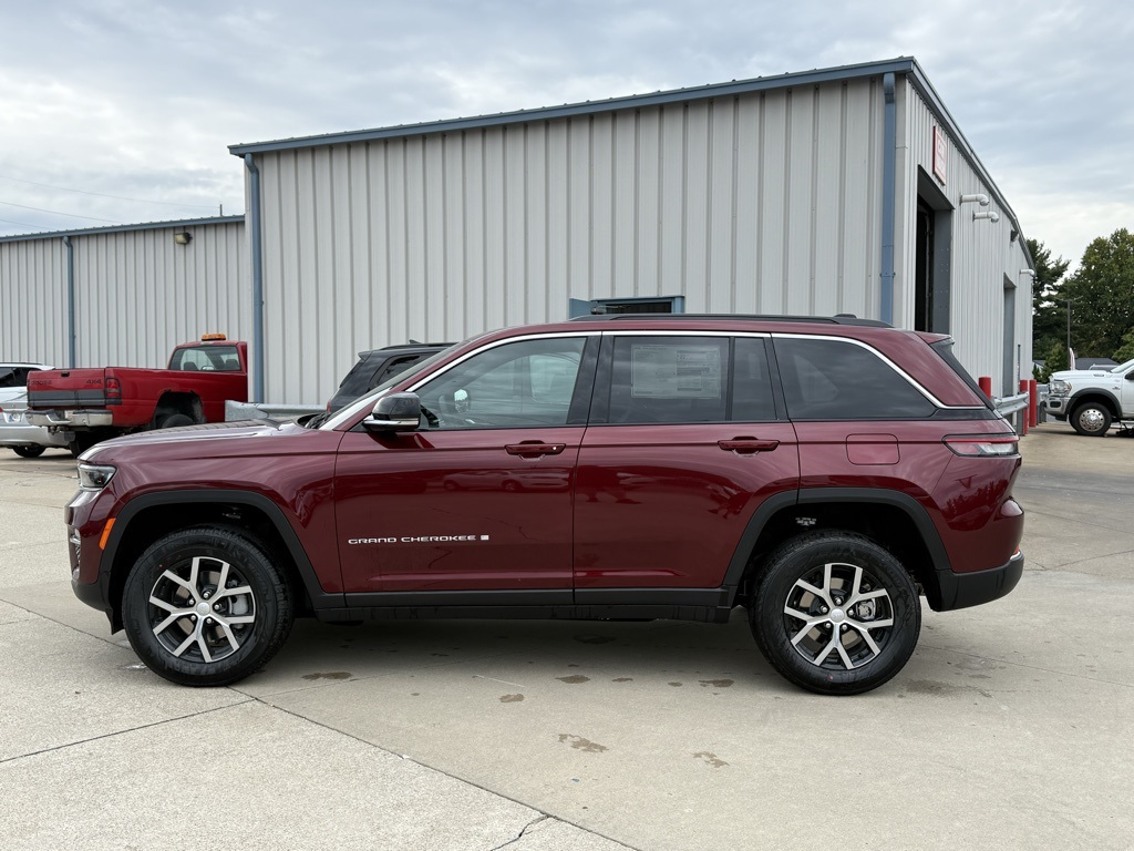 2025 Jeep Grand Cherokee Limited photo 4