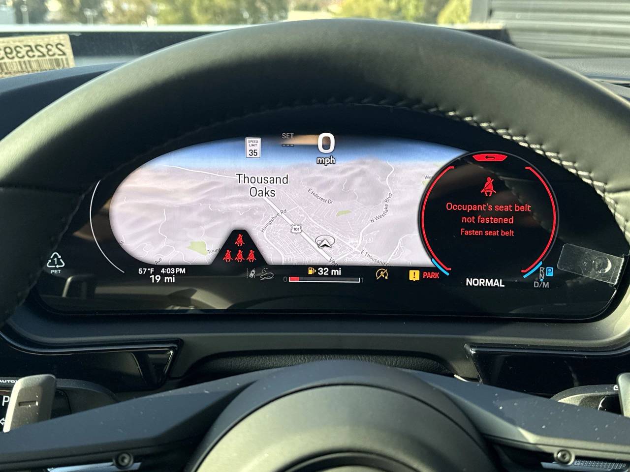 2025 Porsche Cayenne Base photo 12