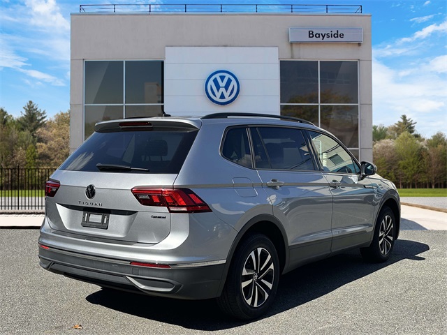 2022 Volkswagen Tiguan S photo 3
