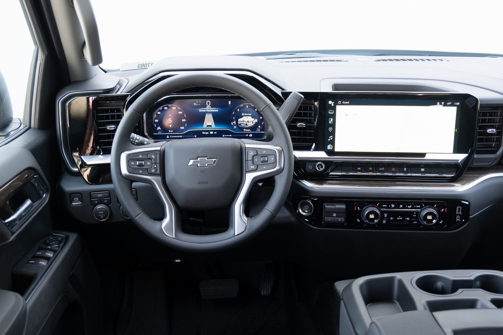 2025 Chevrolet Silverado 1500 RST photo 2