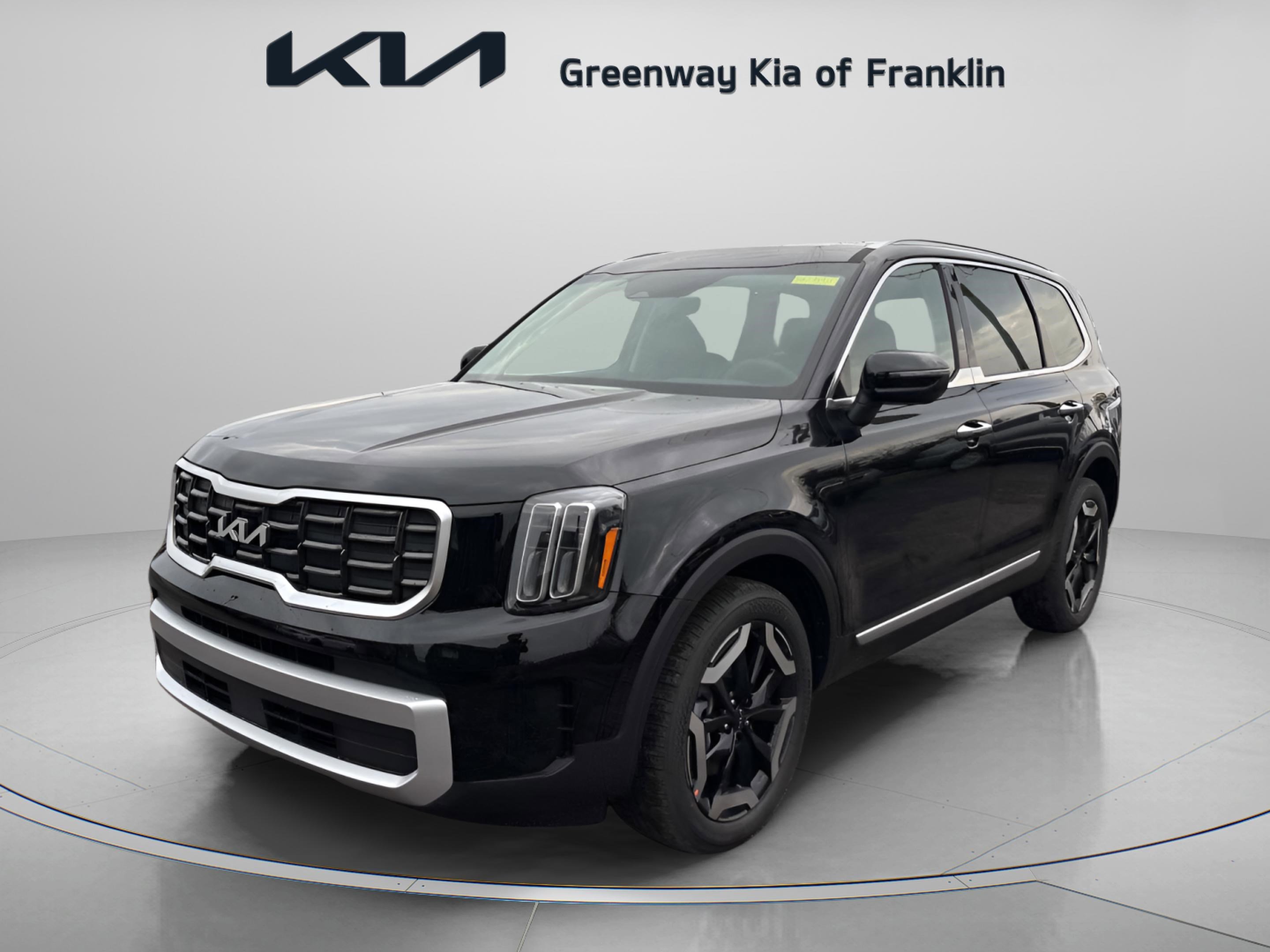 2025 Kia Telluride S photo 3