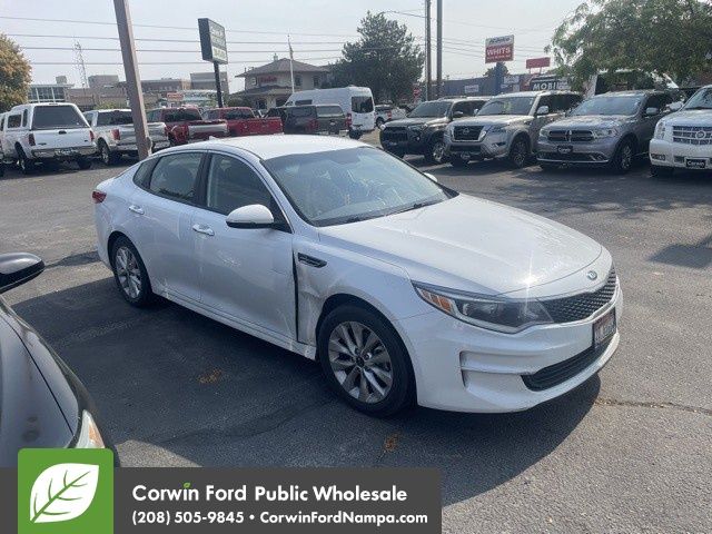 2018 Kia Optima LX photo 2