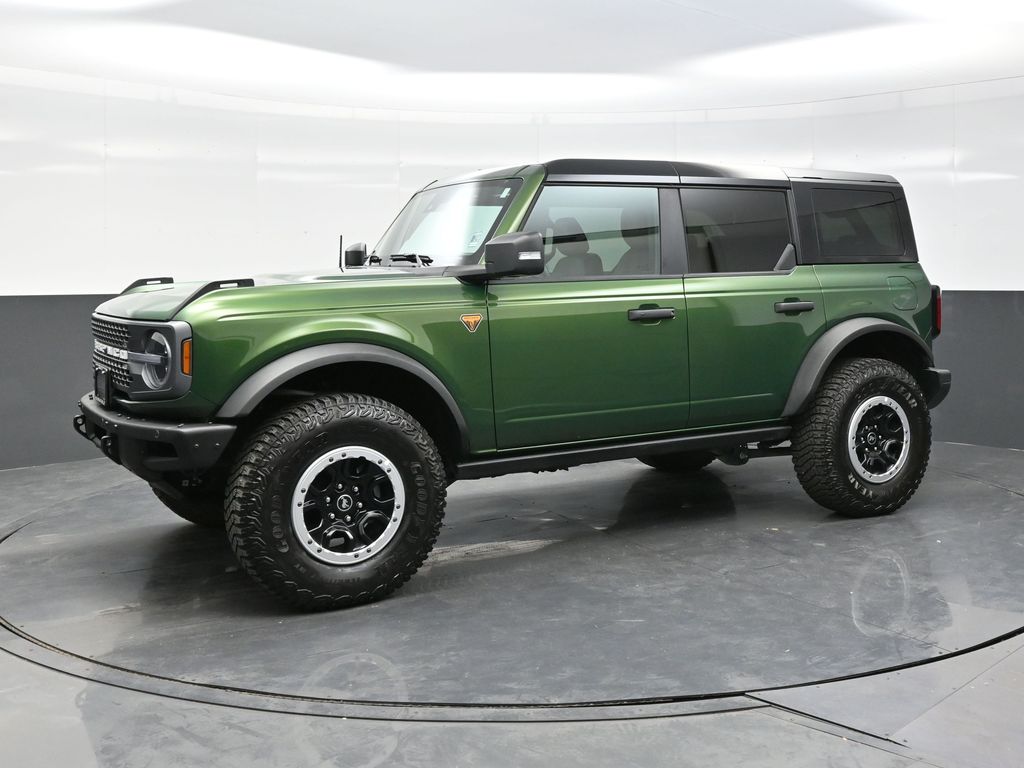 2024 Ford Bronco Badlands photo 2