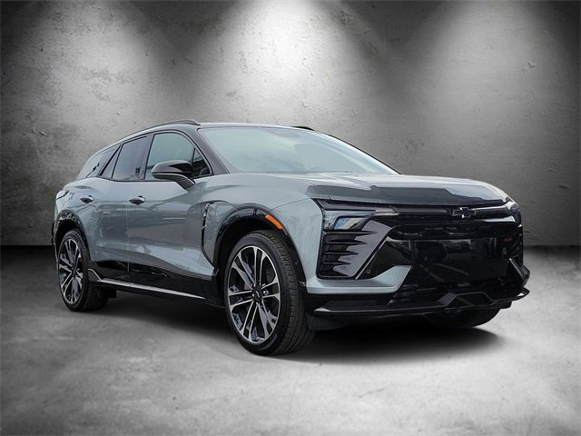 2026 Chevrolet Blazer EV photo 2