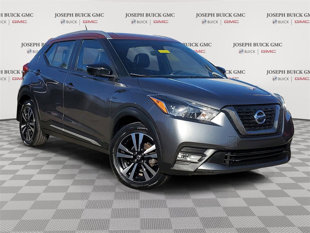 2019 Nissan Kicks SR