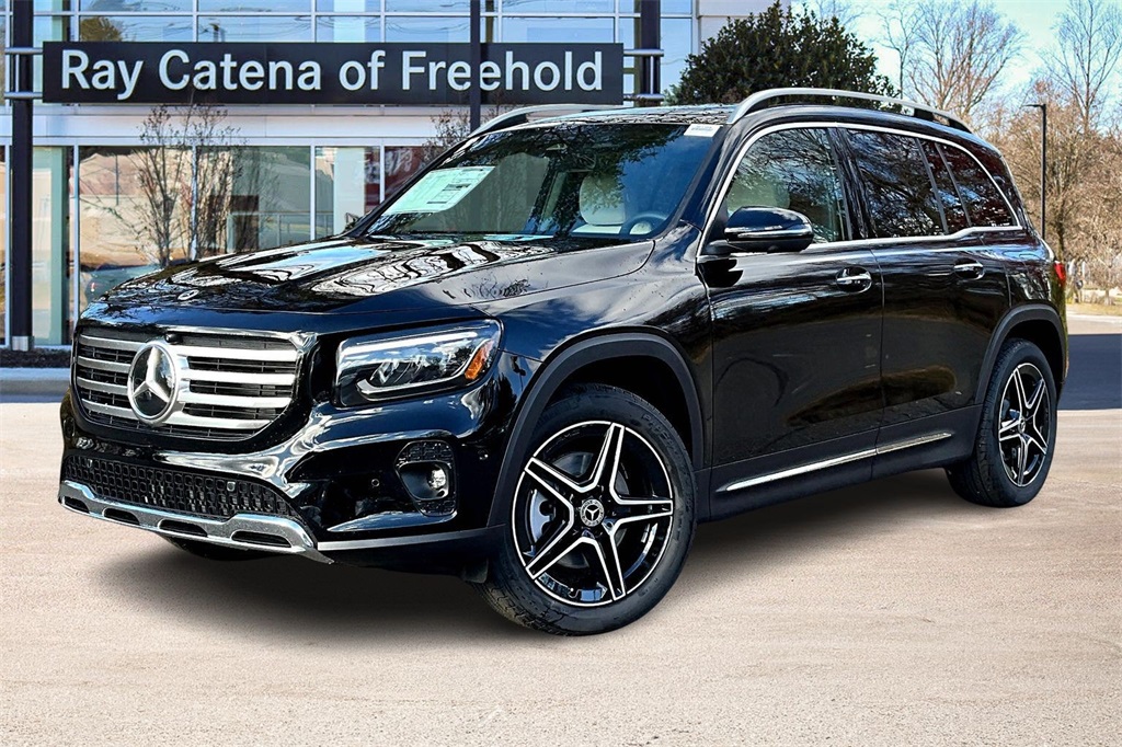 2026 Mercedes-Benz GLB GLB 250's photo